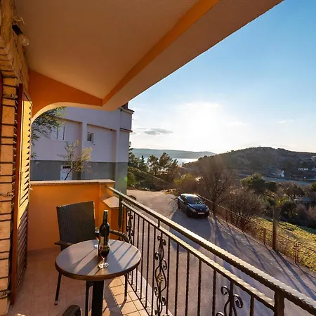 Apartment Awesome In Modric With Kitchen *
